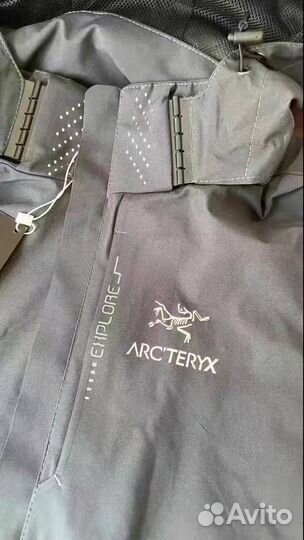 Arcteryx ветровка черная белая