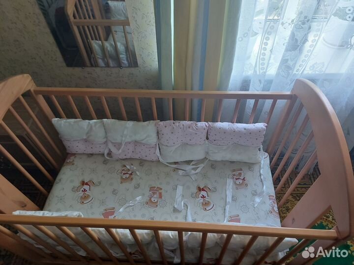 Детская кроватка