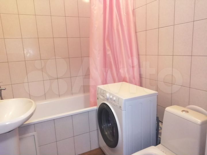 2-к. квартира, 42 м², 1/16 эт.