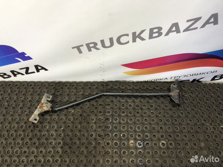 1292819 Кронштейн подножки правый Daf XF105