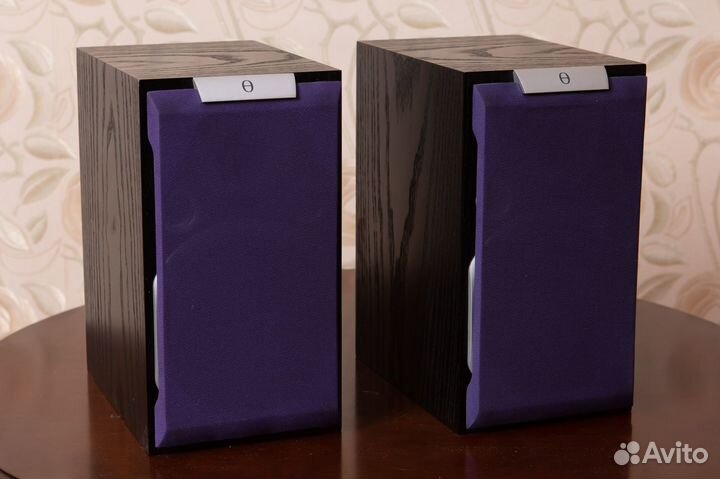 Полочные колонки Audiovector KI 1 Virtual Piano