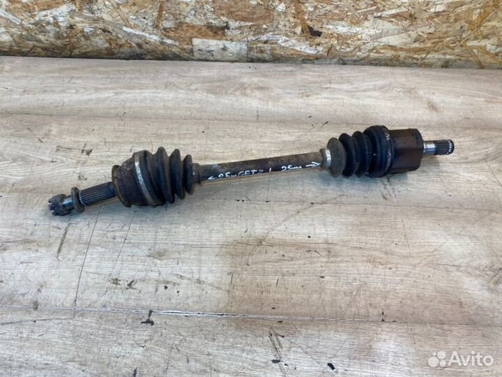 Привод (полуось ) передний левый Hyundai Getz