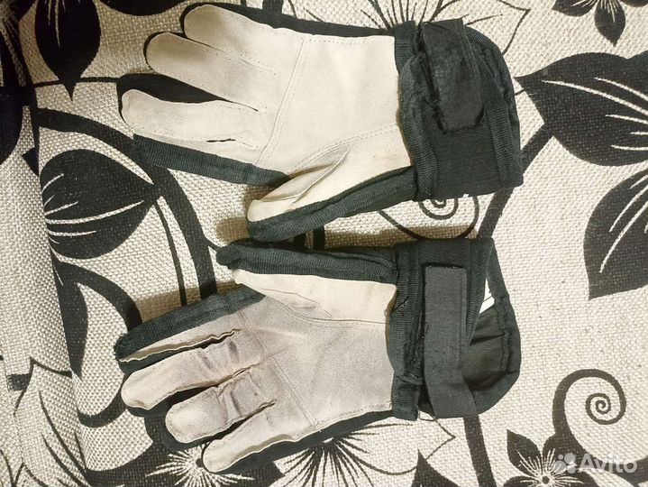 Краги хоккейные xs