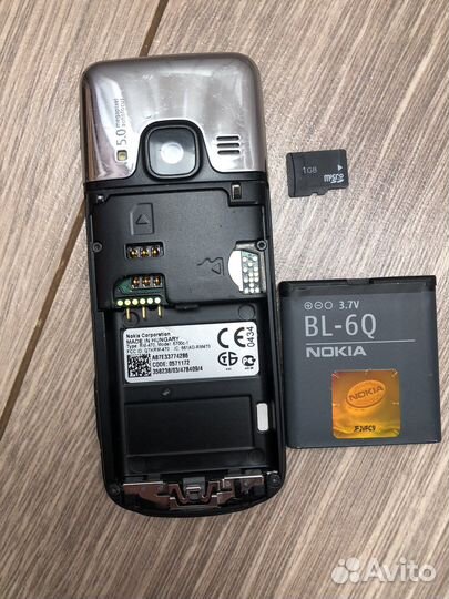 Телефон Nokia 6700
