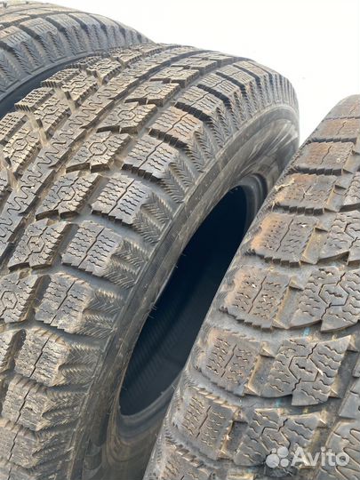 Toyo Observe GSi-5 235/70 R16 106Q