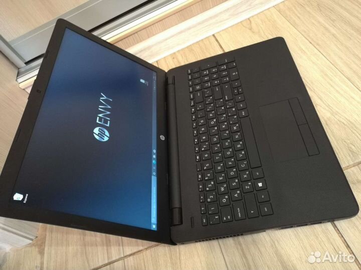 Игровой HP iPS/Radeon R5/SSD128