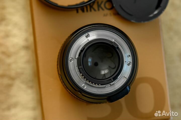 Объектив Nikon 50mm f/1.4G AF-S Nikkor