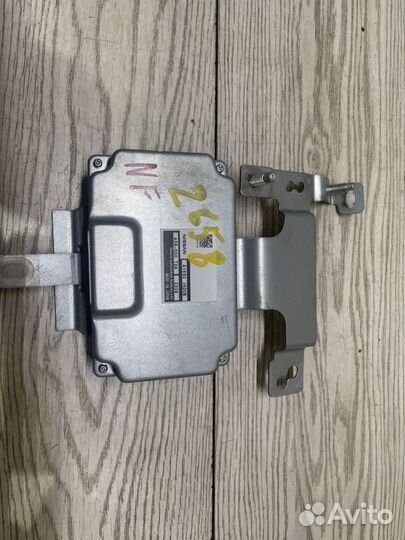 Блок управления полным приводом Nissan Juke NF15