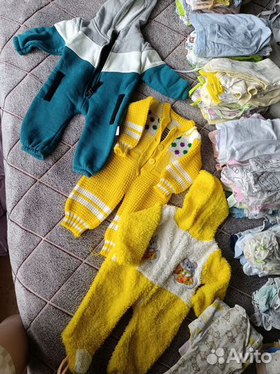 Продам детские вещи