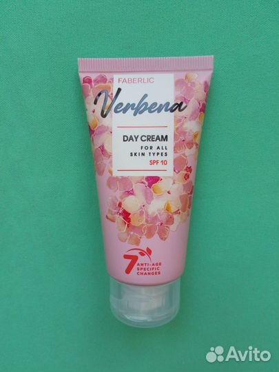 Дневной крем для всех типов кожи SPF 10 Verbena