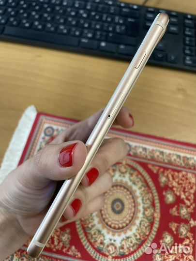 iPhone 8 Plus, 64 ГБ