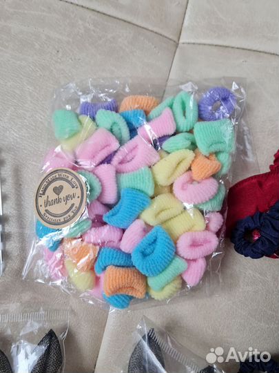 Резинки и заколки для волос