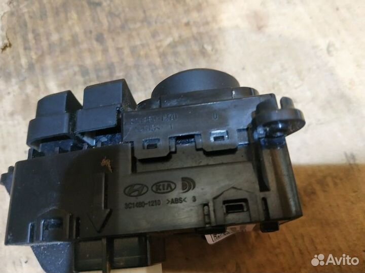 Блок управления зеркалами Hyundai Tucson 3 (TL)