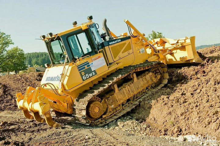В разборе бульдозеры Коматсу Komatsu