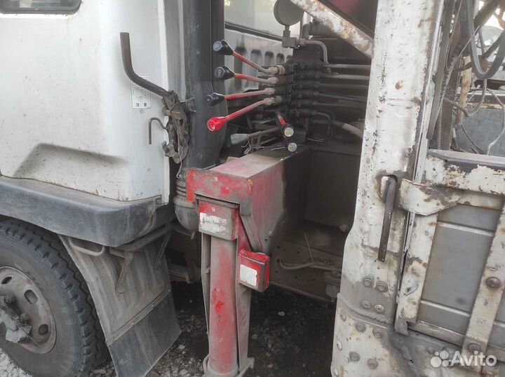 Mitsubishi Fuso Canter с КМУ, 1990