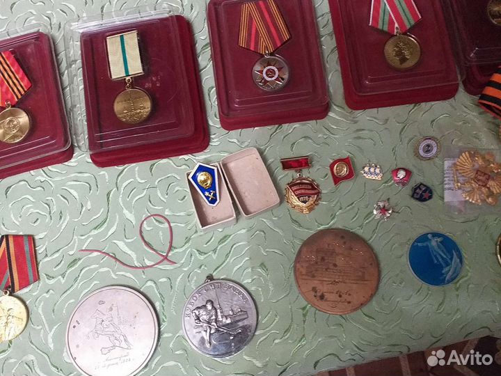 Значки ссср,какарды,жетоны