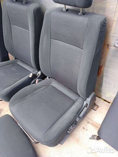 Сиденья Mitsubishi lancer 9