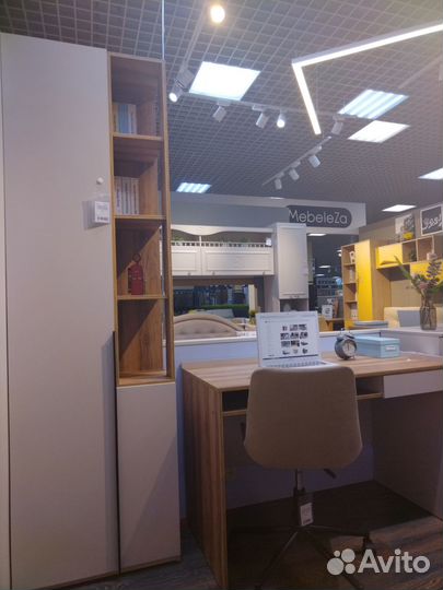 Комплект детской мебели в наличии