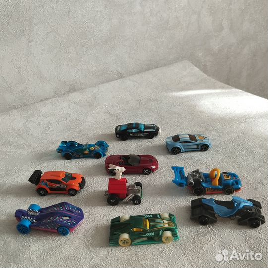 Hot wheels машинки