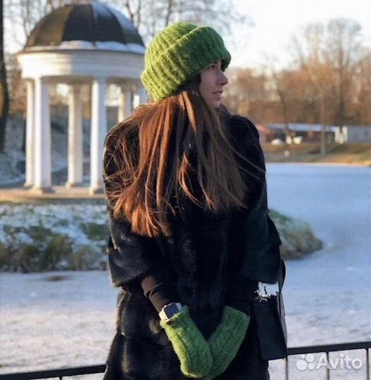 Шапка варежки ручной работы