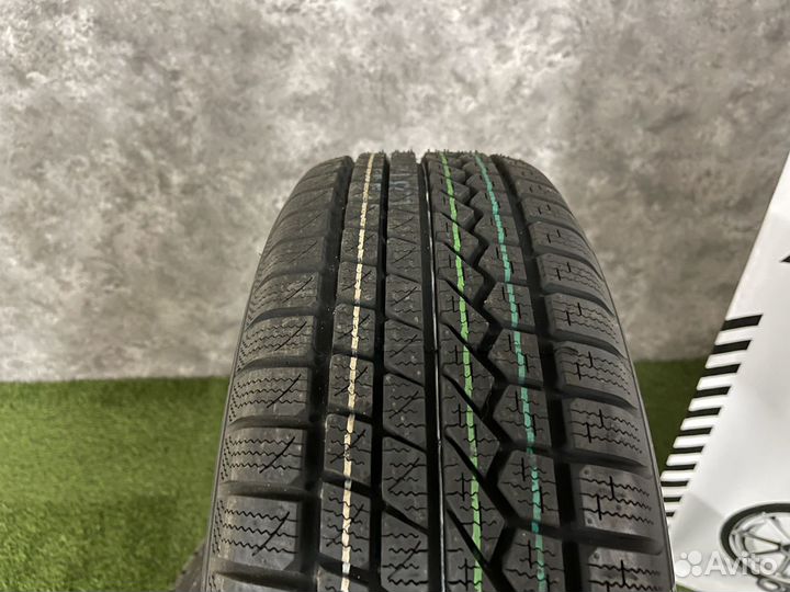 Toyo Open Country W/T 225/75 R16 104T