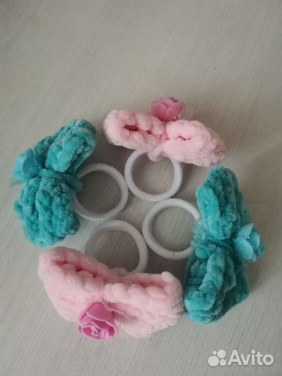 Резинки, шапки, игрушки ручной работы