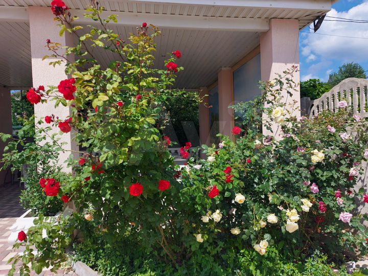 Дом 273,6 м² на участке 5,2 сот.