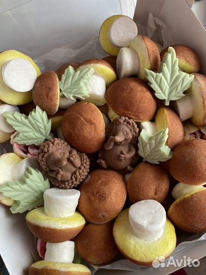 Грибы из зефира и шоколад