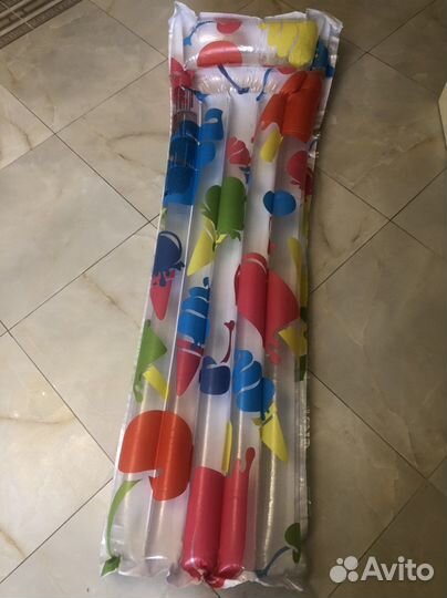 Лодочка и матрас надувные