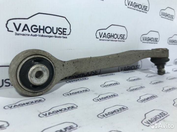 Рычаг подвески правый Audi A6 C6 3.2 BYU 2007