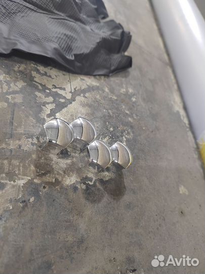 Колбаски на колесные болты