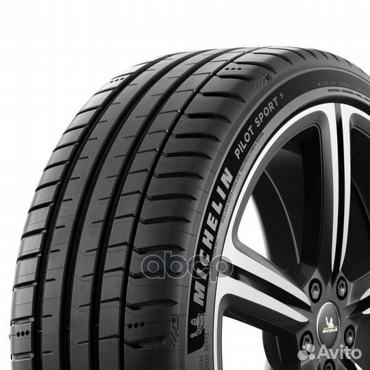 Michelin Pilot Sport 5 215/55 R17