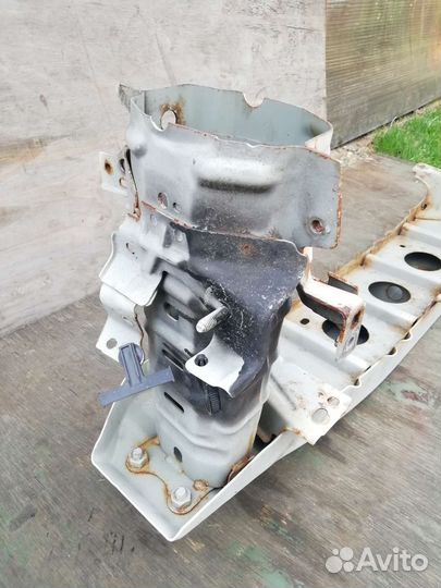 Mazda 3 BL усилитель бампера