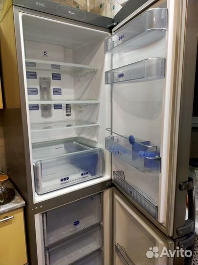 Продам холодильник