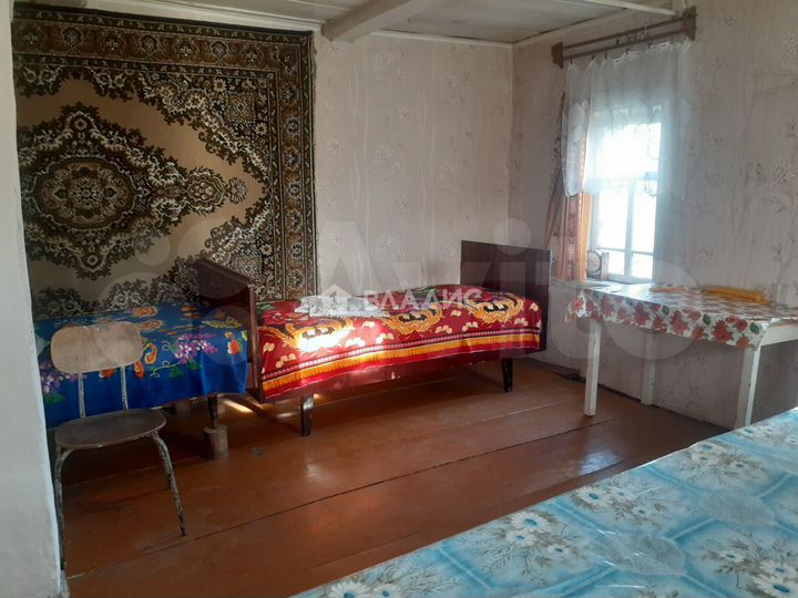 Дом 32,5 м² на участке 4,3 сот.