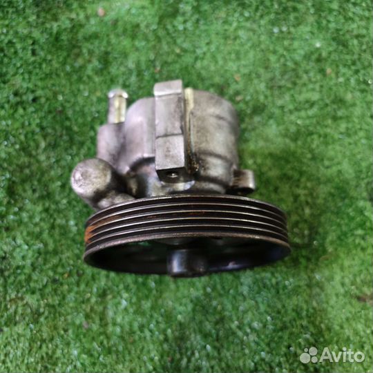 Насос гур Renault Trafic 1.9DCI