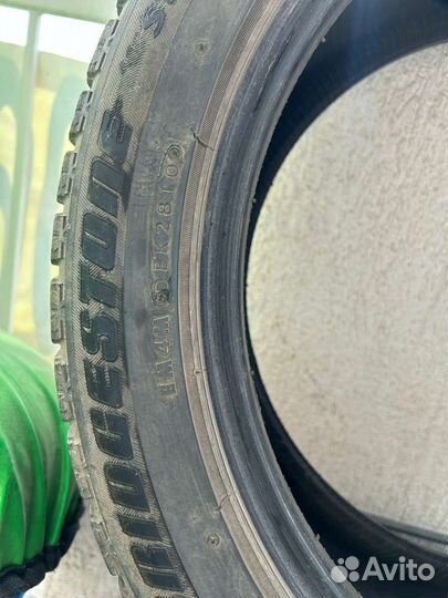 Bridgestone Blizzak Revo GZ 215/50 R17