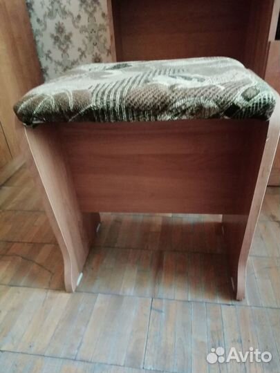 Табурет пуф