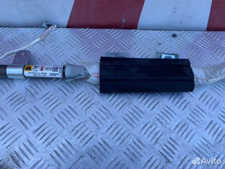 Шторка безопасности левая Chevrolet Captiva c140