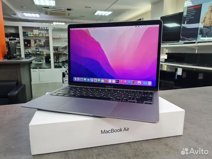 MacBook Air 2020/M1/8GB/Intel Hd/256GB SSD/13.3
