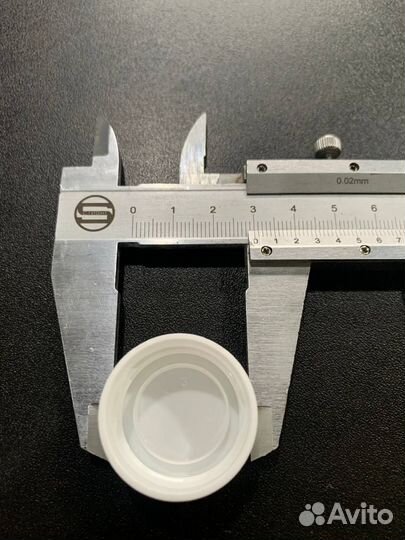 Крышки белые 28 диаметр