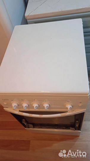 Продам газовую плиту бу
