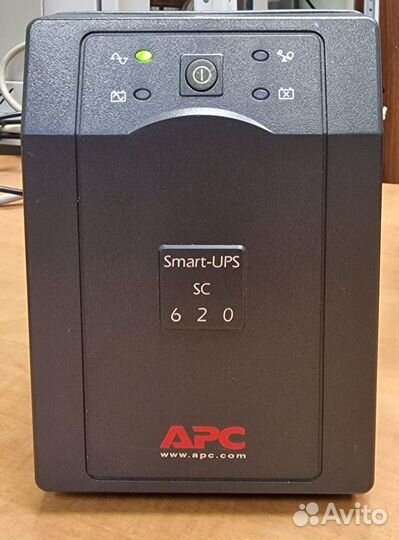 APC Smart-UPS 1000VA с батареями
