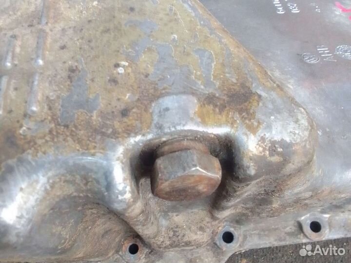 Поддон Volkswagen 032103603H