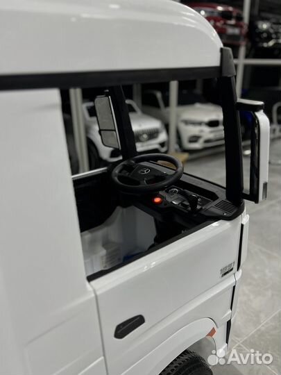 Детский электромобиль Mercedes-Benz Actros