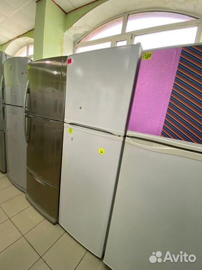 Холодильник Б/У в отличном состоянии