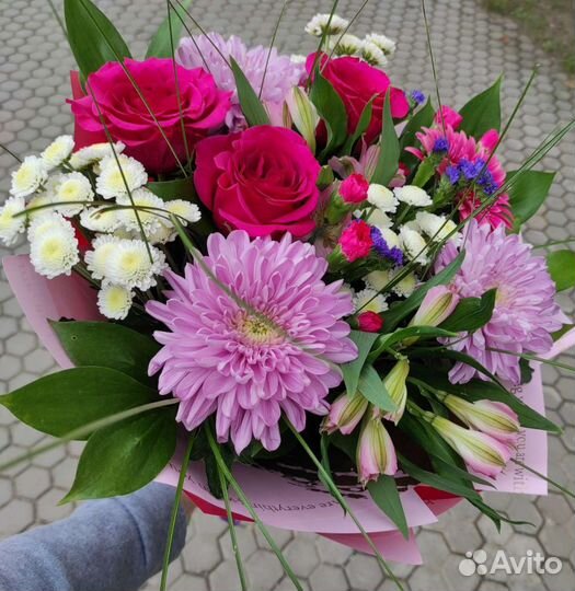 Доставка цветов и букетов