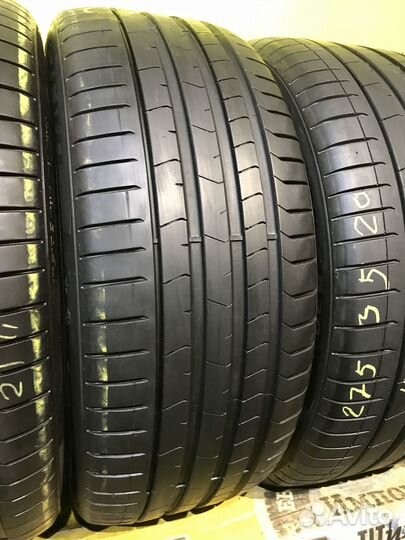 Pirelli P Zero PZ4 275/35 R20 и 245/40 R20 102Y