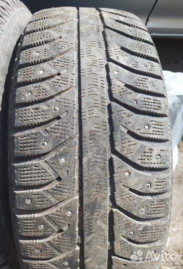 Bridgestone Ice Cruiser 7000 205/55 R16