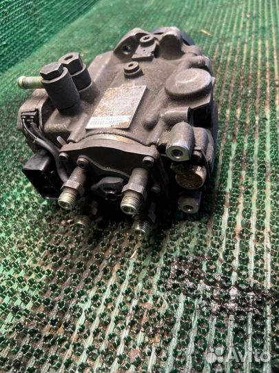 Топливный насос высокого давления Nissan Expert